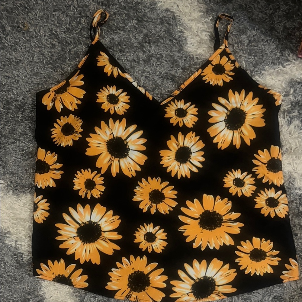 Floral Black and Yellow sunflower 🌻 Women's tank Top size XL SHEIN